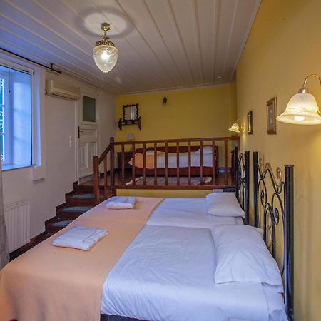 Byron Traditional Hotel Нафплион Экстерьер фото