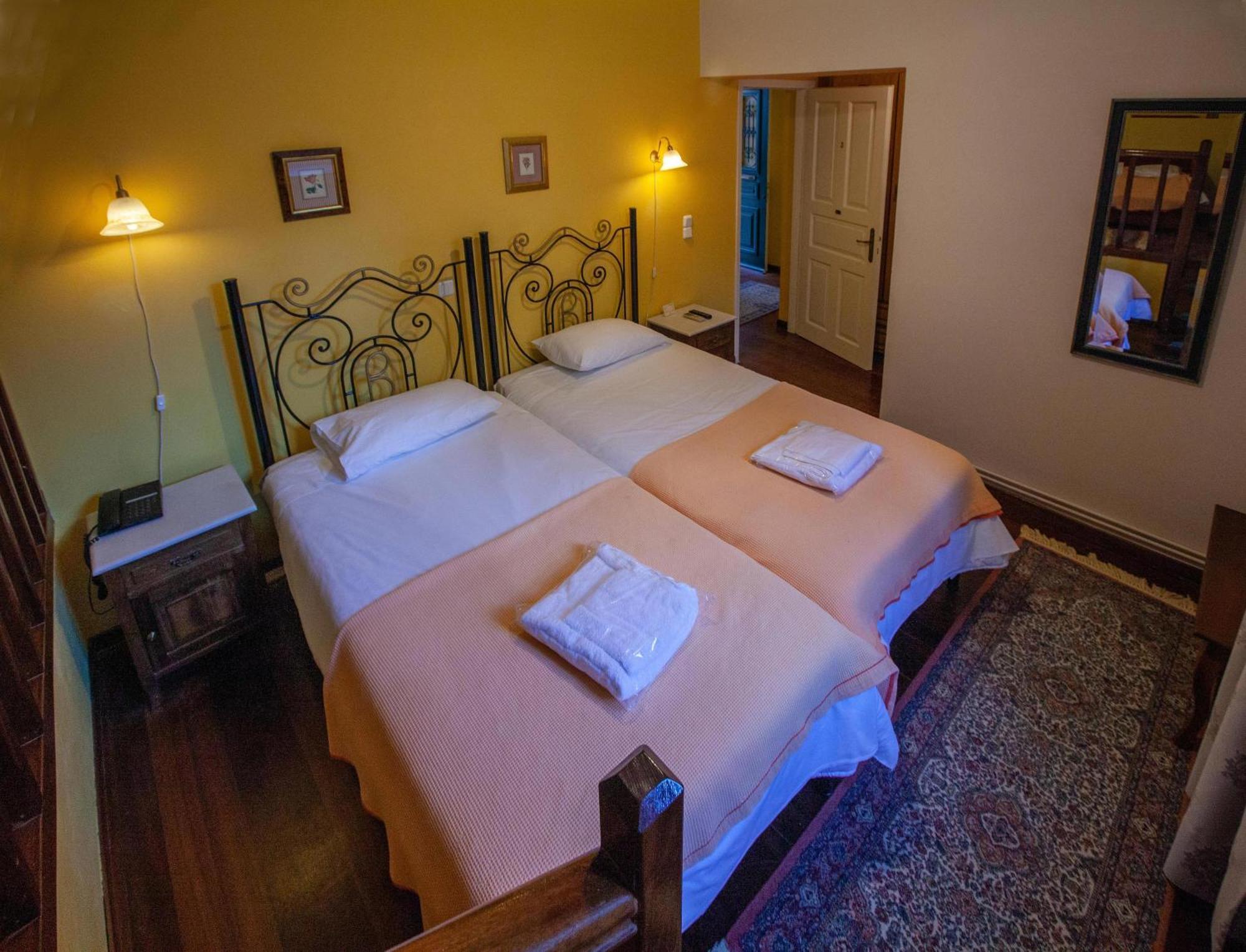 Byron Traditional Hotel Нафплион Номер фото