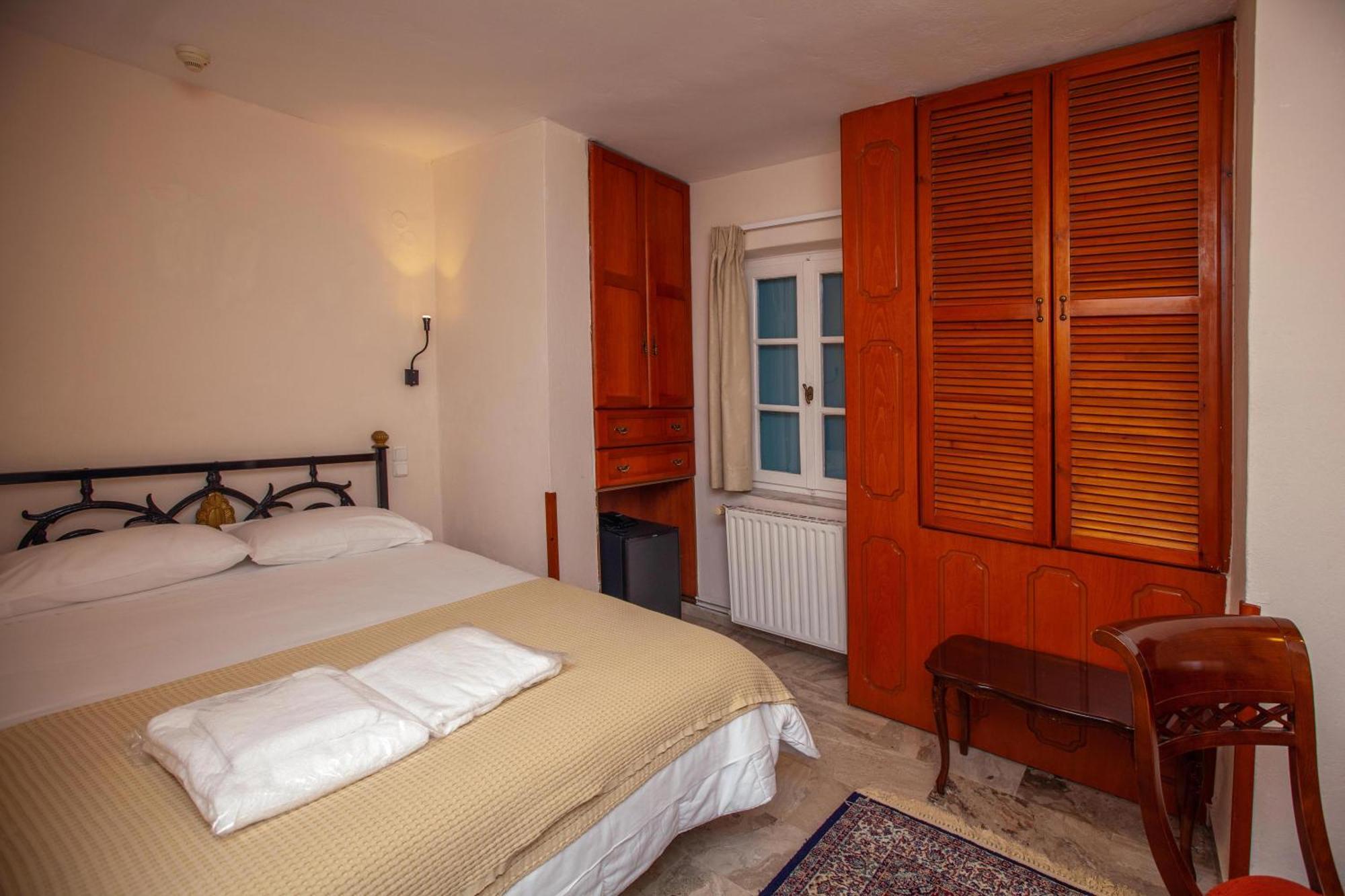 Byron Traditional Hotel Нафплион Номер фото