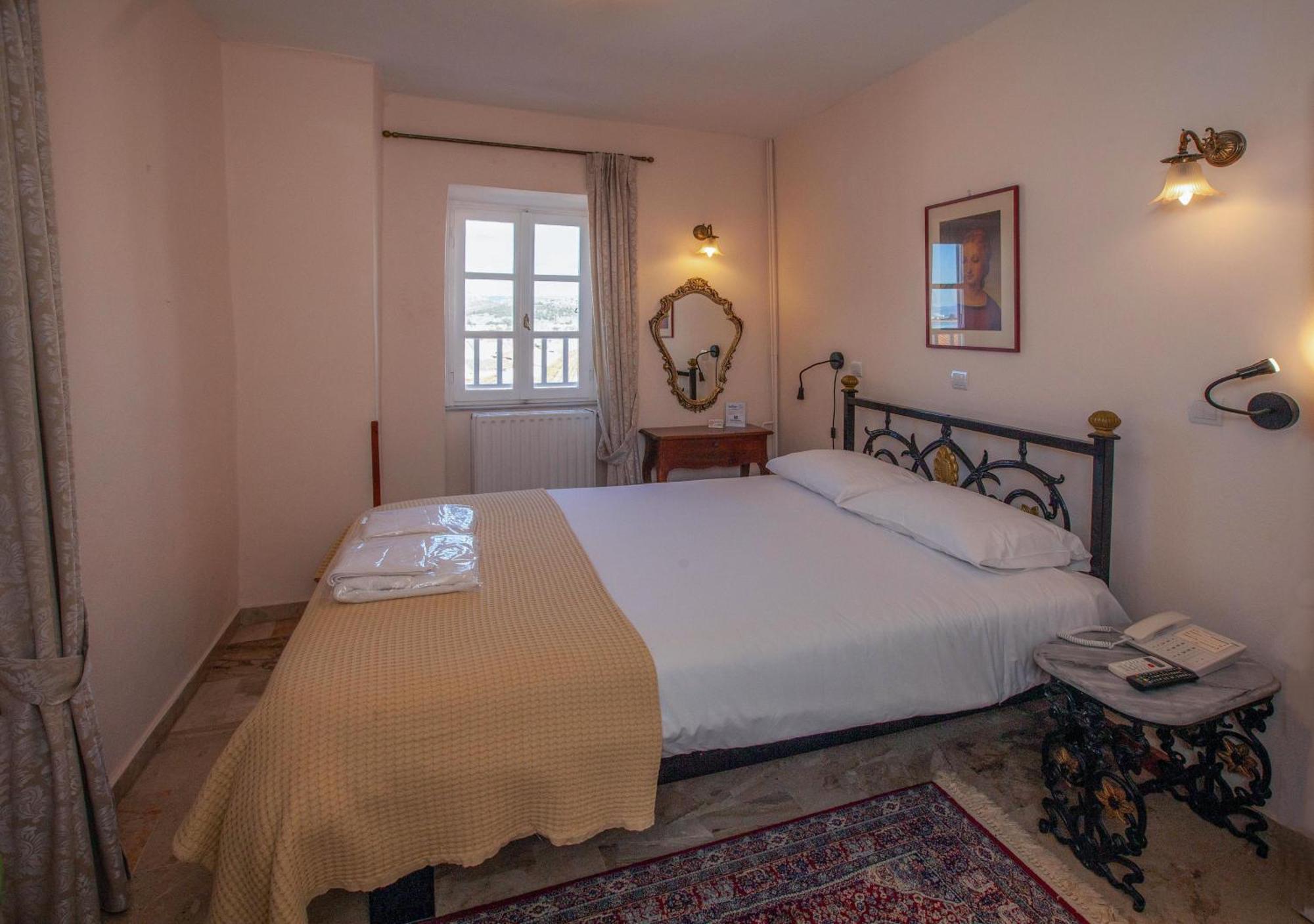 Byron Traditional Hotel Нафплион Номер фото