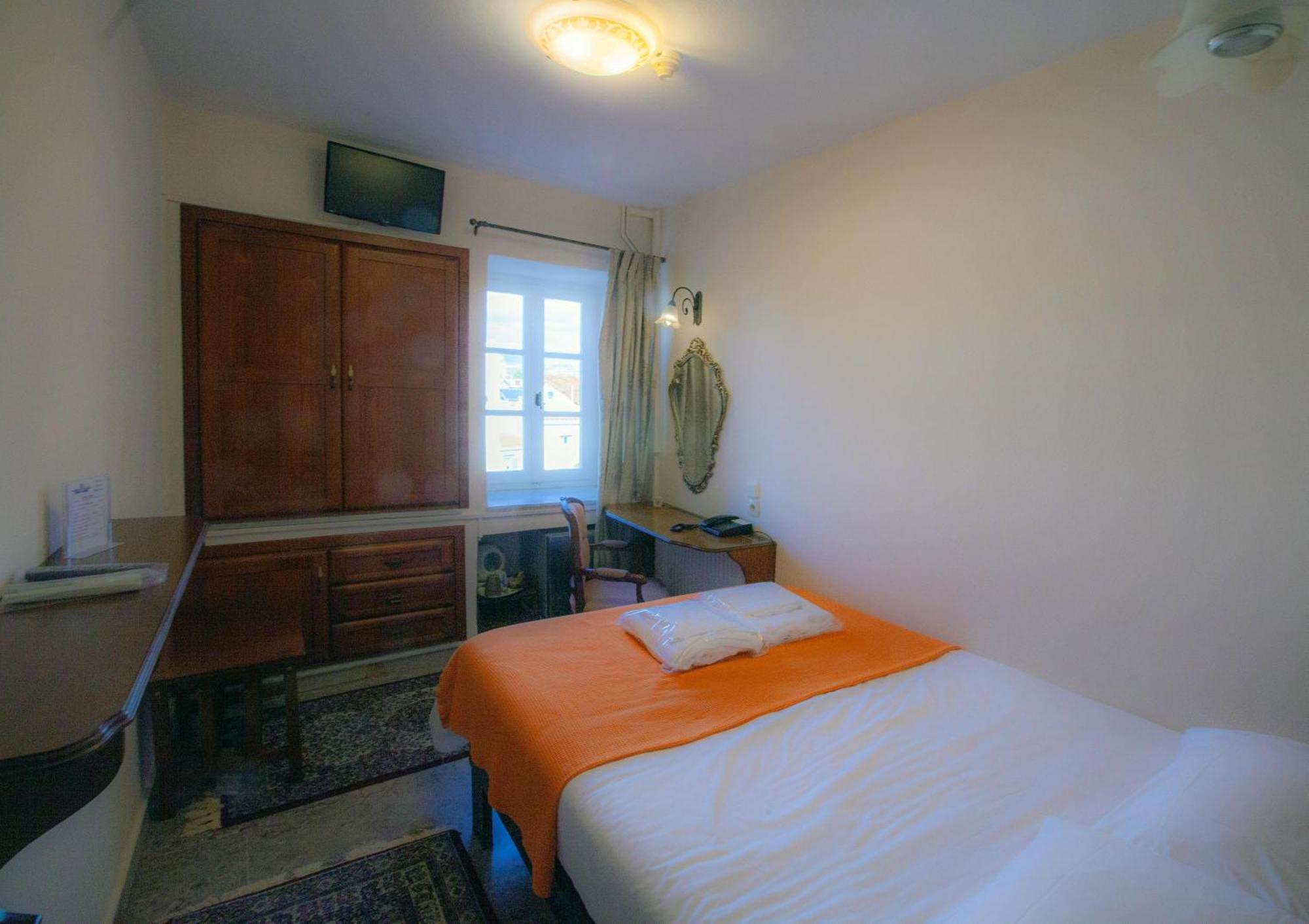 Byron Traditional Hotel Нафплион Номер фото