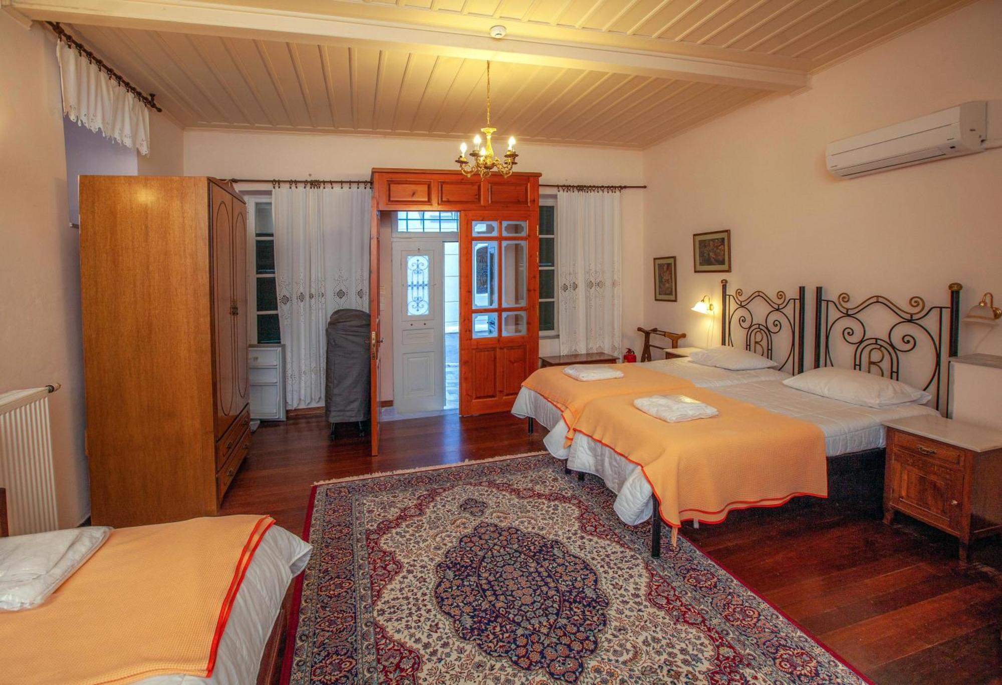 Byron Traditional Hotel Нафплион Номер фото