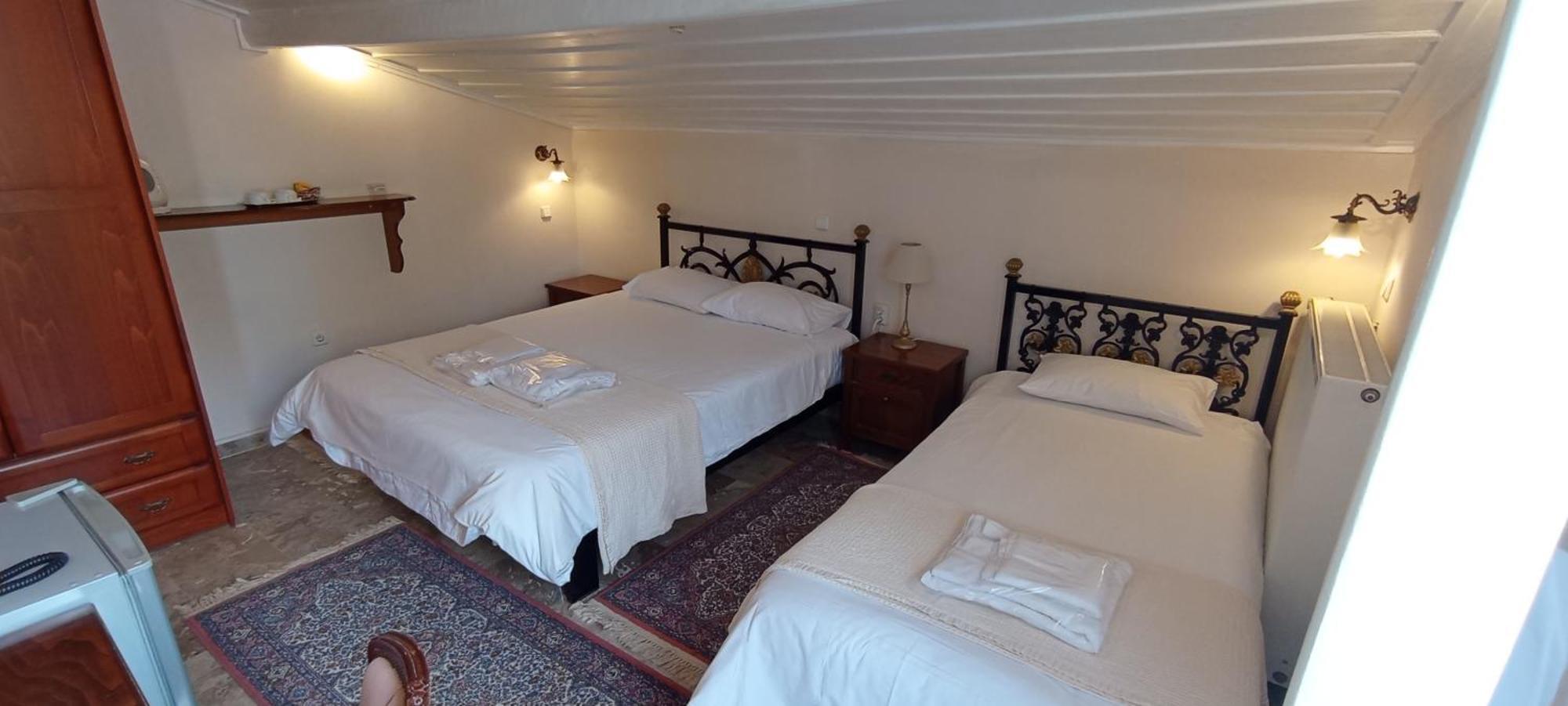 Byron Traditional Hotel Нафплион Экстерьер фото