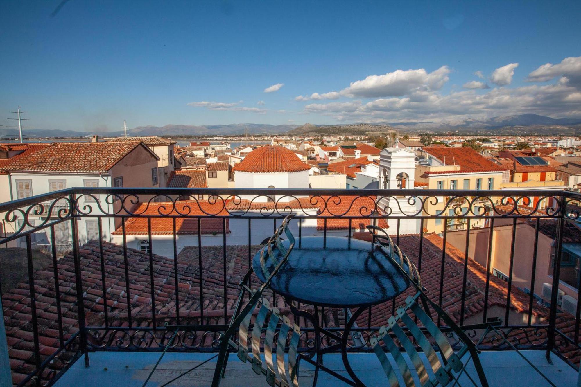 Byron Traditional Hotel Нафплион Экстерьер фото